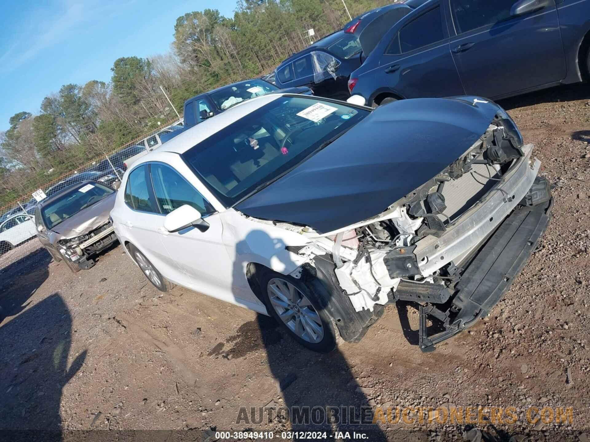 4T1B11HK6JU557857 TOYOTA CAMRY 2018