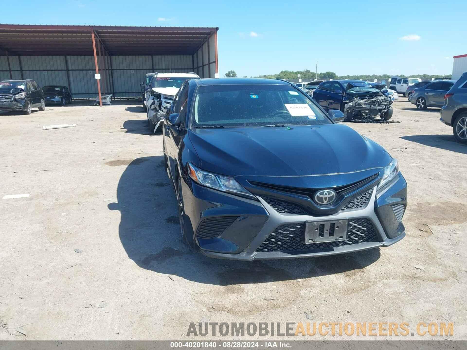 4T1B11HK6JU557986 TOYOTA CAMRY 2018