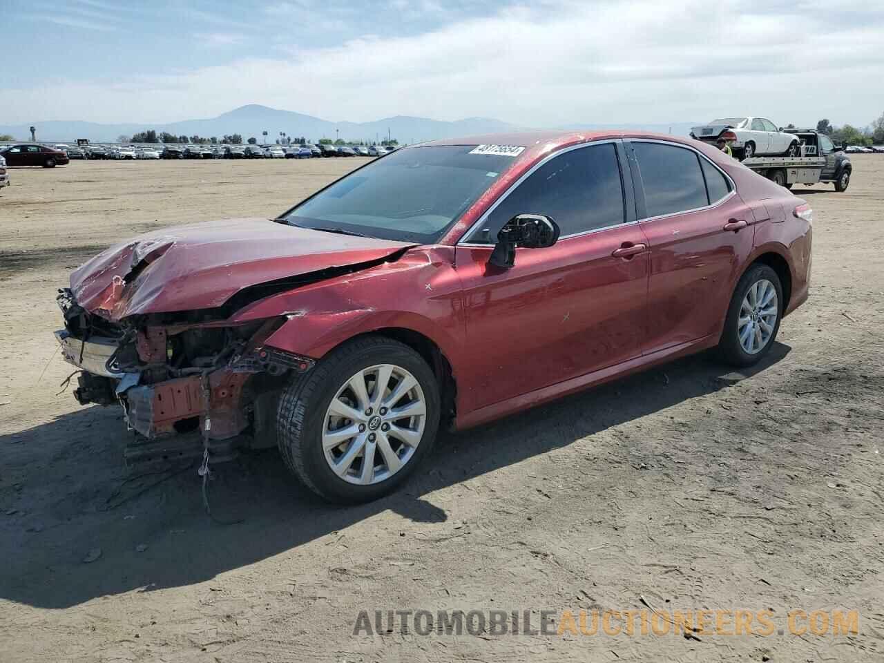 4T1B11HK6JU563920 TOYOTA CAMRY 2018