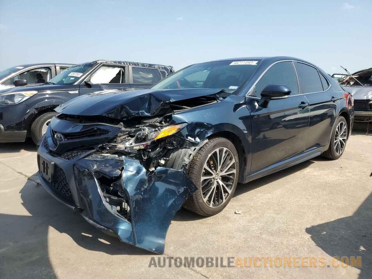 4T1B11HK6JU567501 TOYOTA CAMRY 2018