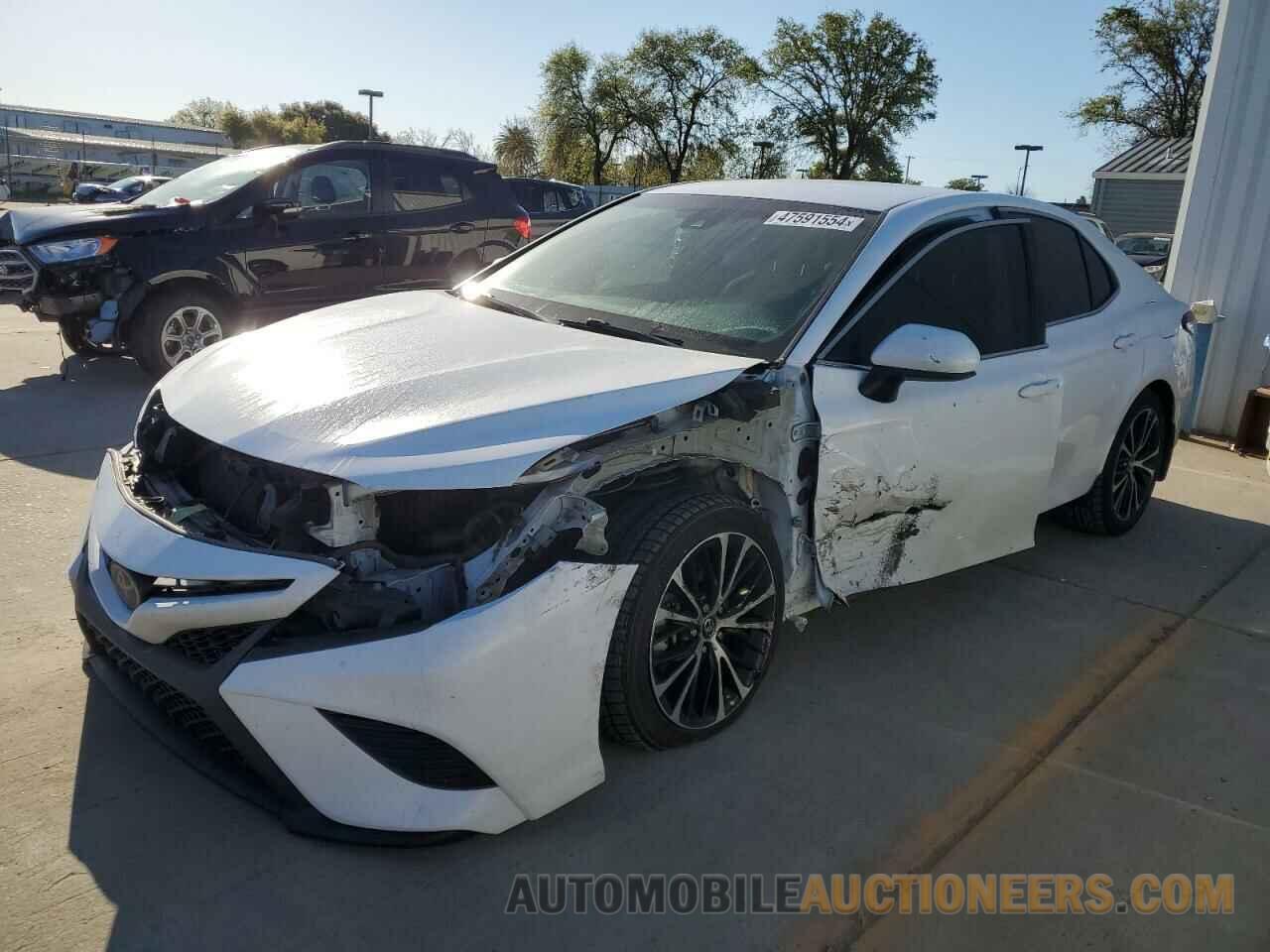 4T1B11HK6JU571273 TOYOTA CAMRY 2018