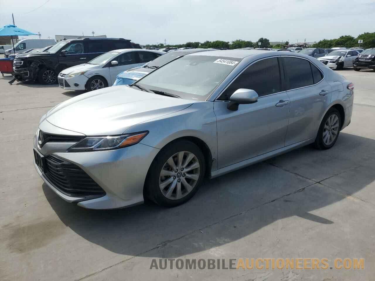 4T1B11HK6JU578241 TOYOTA CAMRY 2018