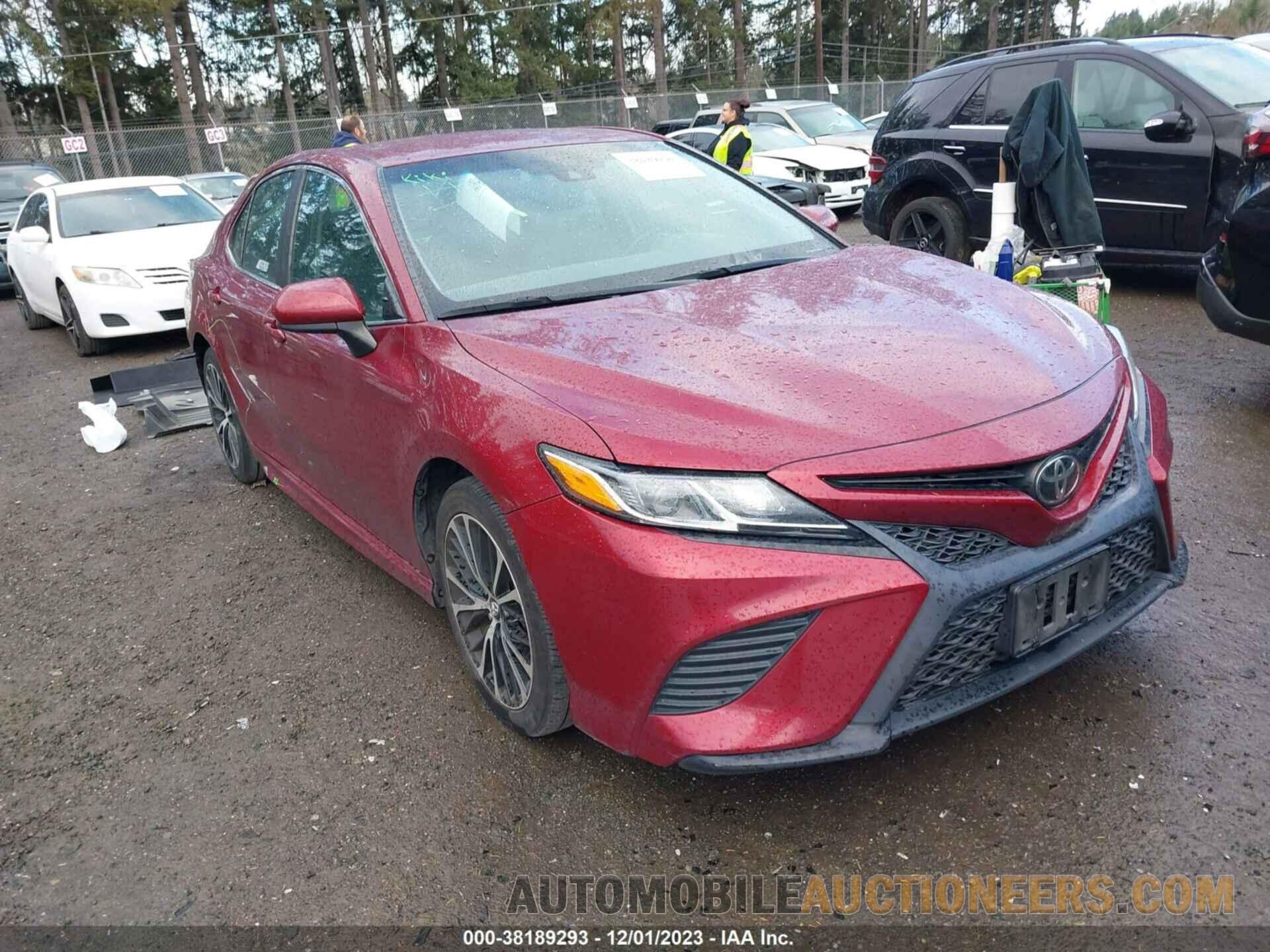 4T1B11HK6JU578756 TOYOTA CAMRY 2018