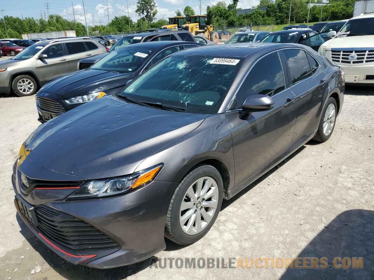 4T1B11HK6JU592527 TOYOTA CAMRY 2018