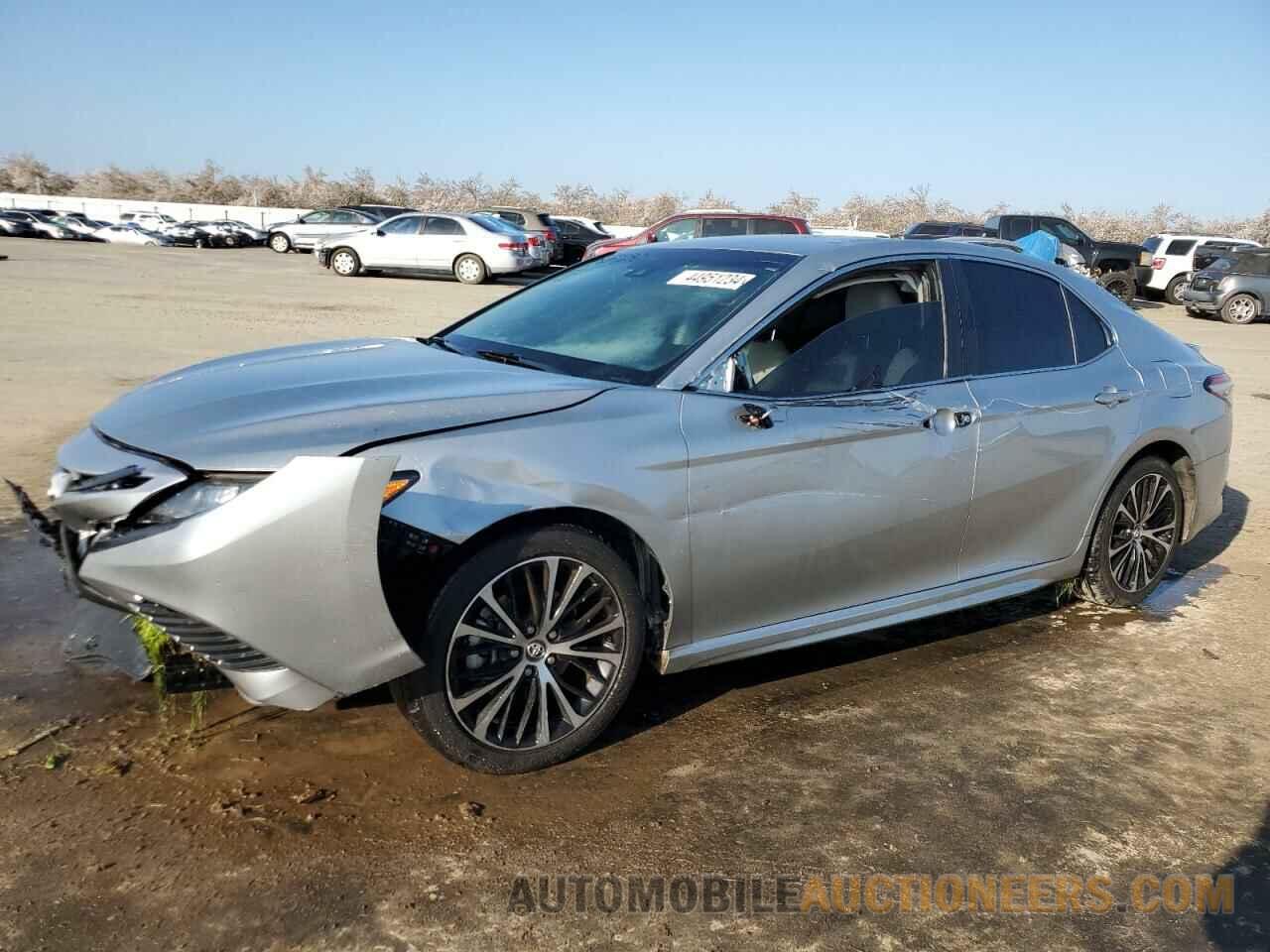 4T1B11HK6JU594679 TOYOTA CAMRY 2018