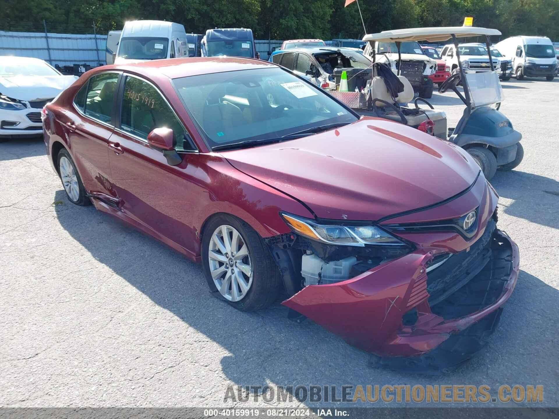 4T1B11HK6JU597002 TOYOTA CAMRY 2018