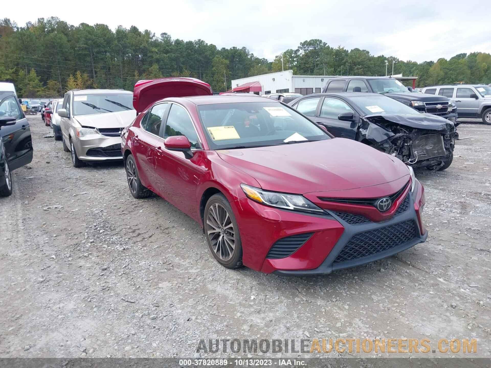 4T1B11HK6JU601145 TOYOTA CAMRY 2018