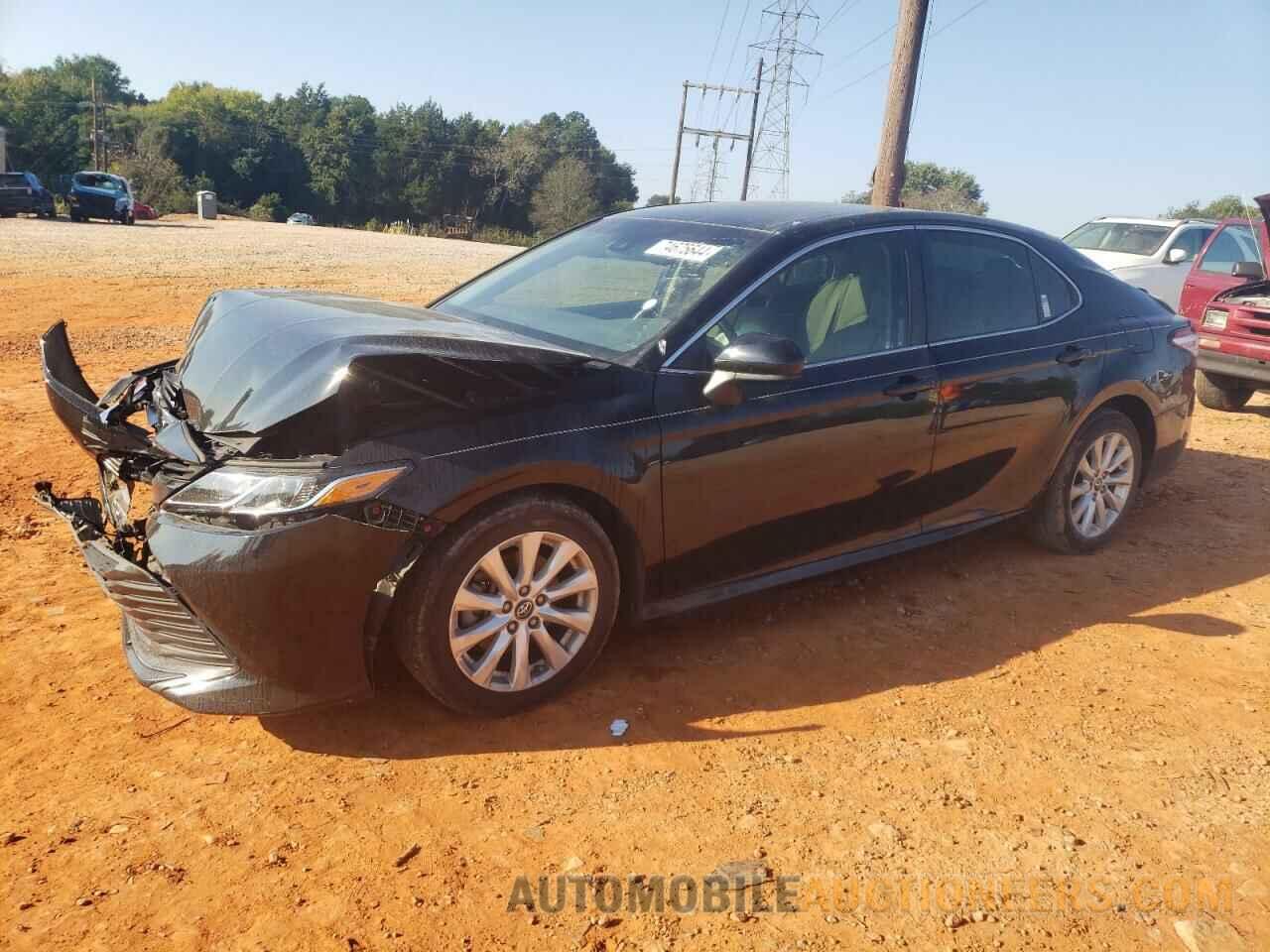 4T1B11HK6JU603347 TOYOTA CAMRY 2018