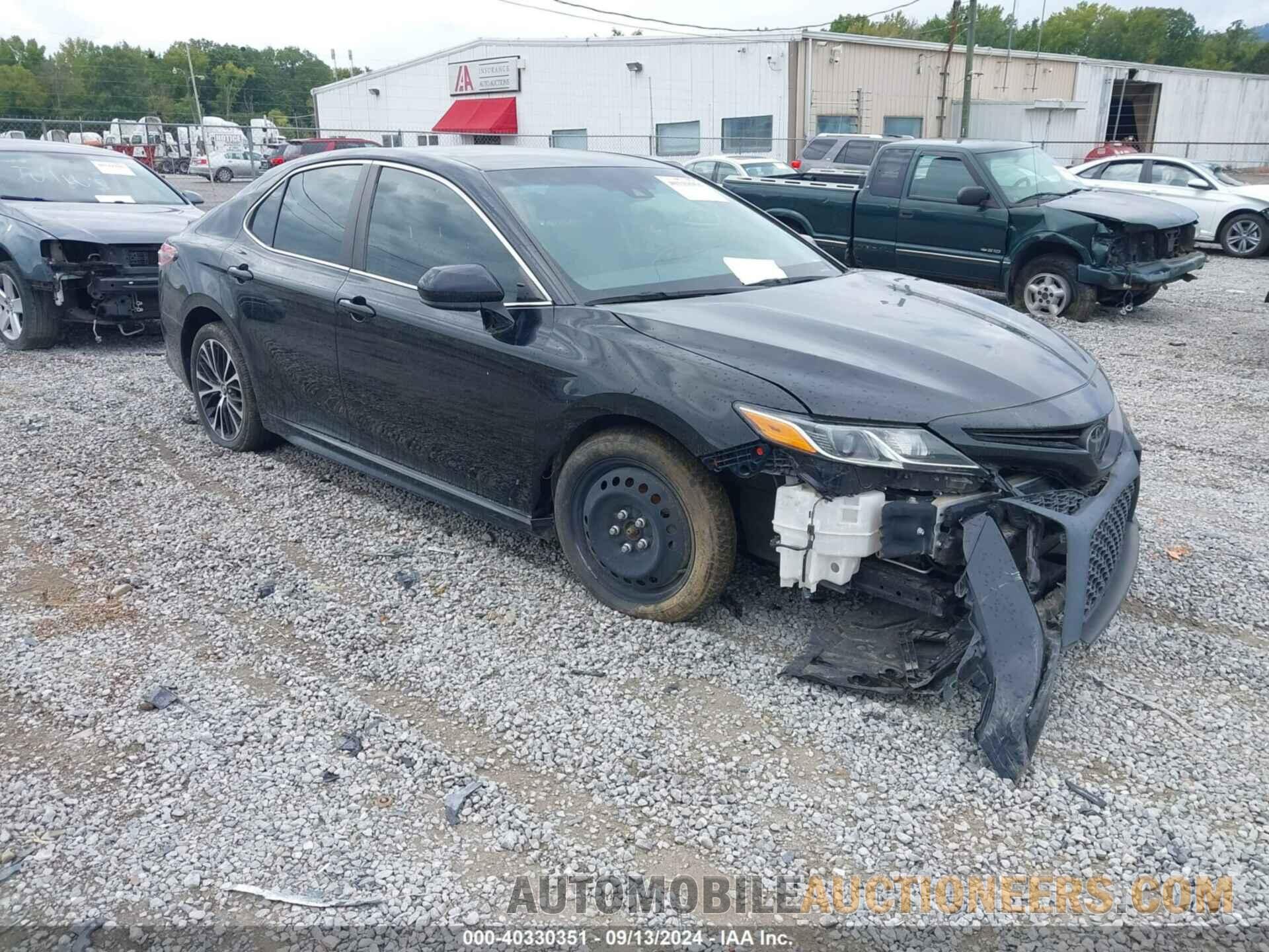 4T1B11HK6JU604448 TOYOTA CAMRY 2018