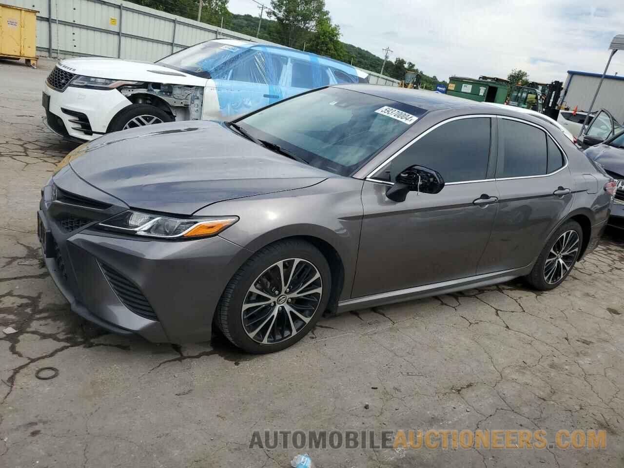 4T1B11HK6JU609794 TOYOTA CAMRY 2018