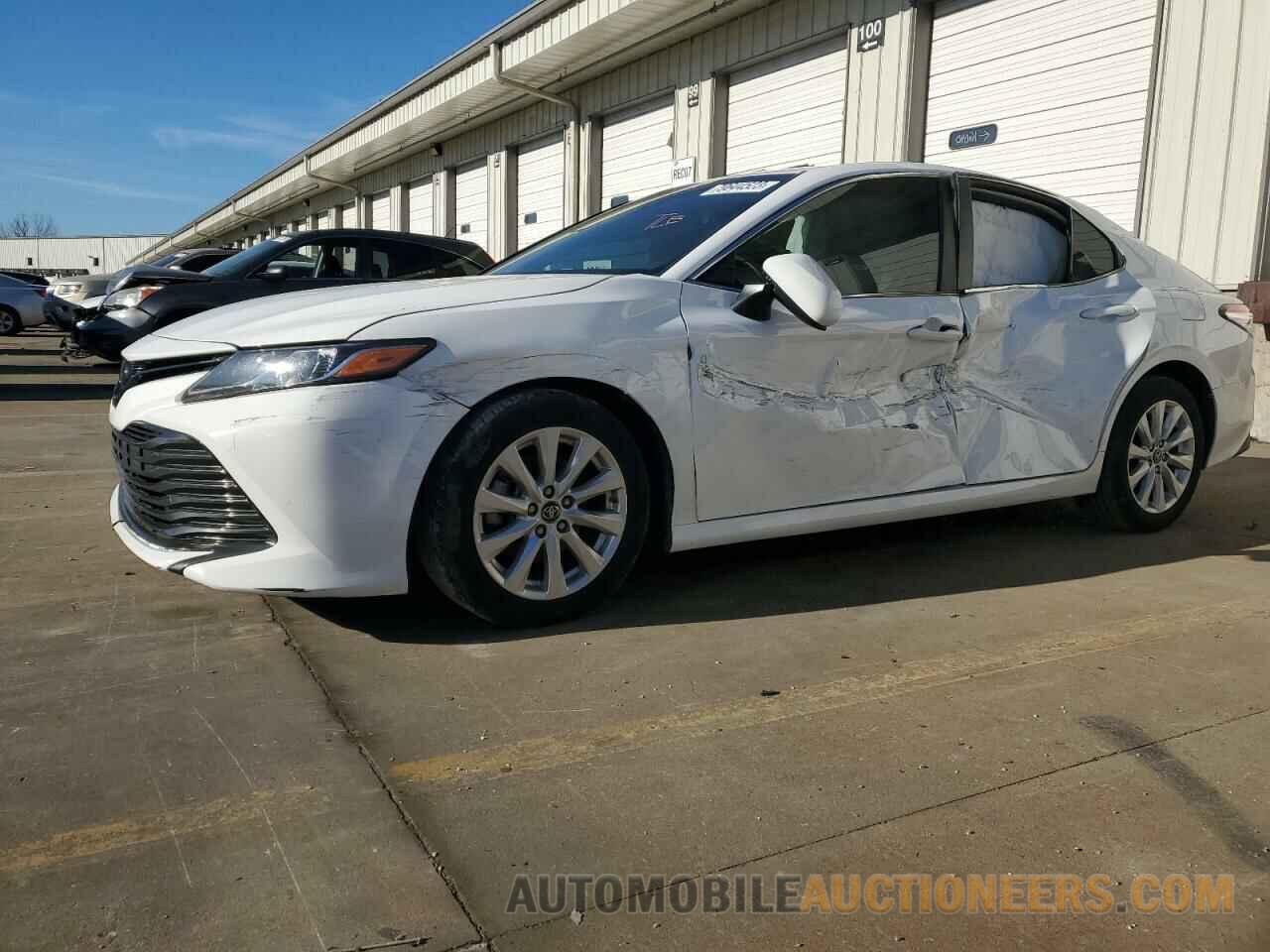 4T1B11HK6JU614980 TOYOTA CAMRY 2018