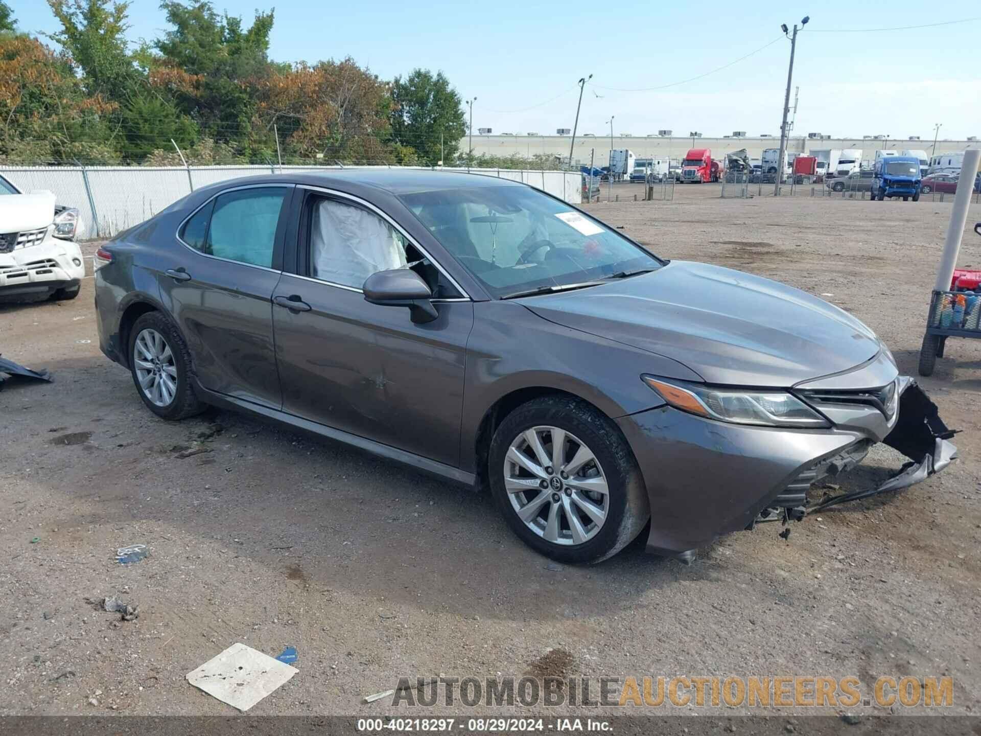 4T1B11HK6JU614994 TOYOTA CAMRY 2018