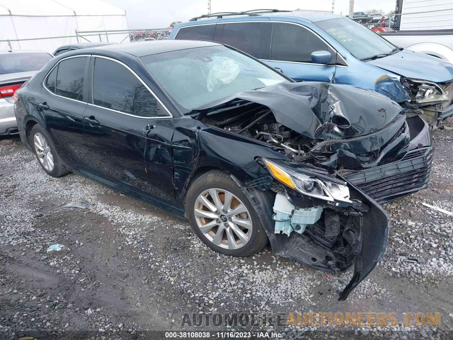 4T1B11HK6JU616454 TOYOTA CAMRY 2018