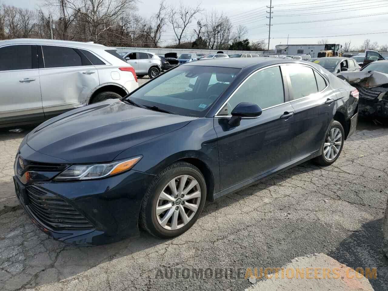 4T1B11HK6JU618348 TOYOTA CAMRY 2018