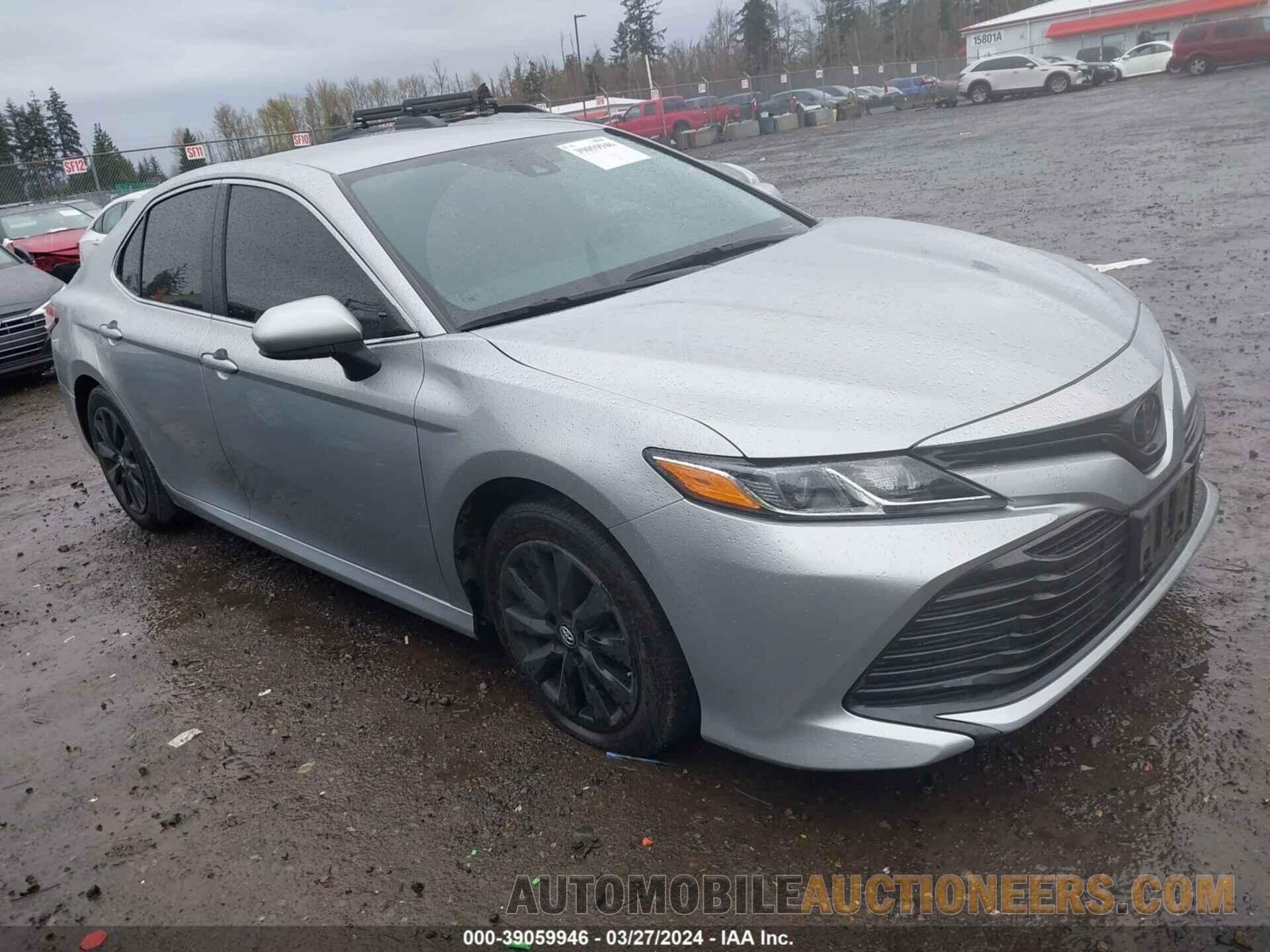 4T1B11HK6JU618849 TOYOTA CAMRY 2018