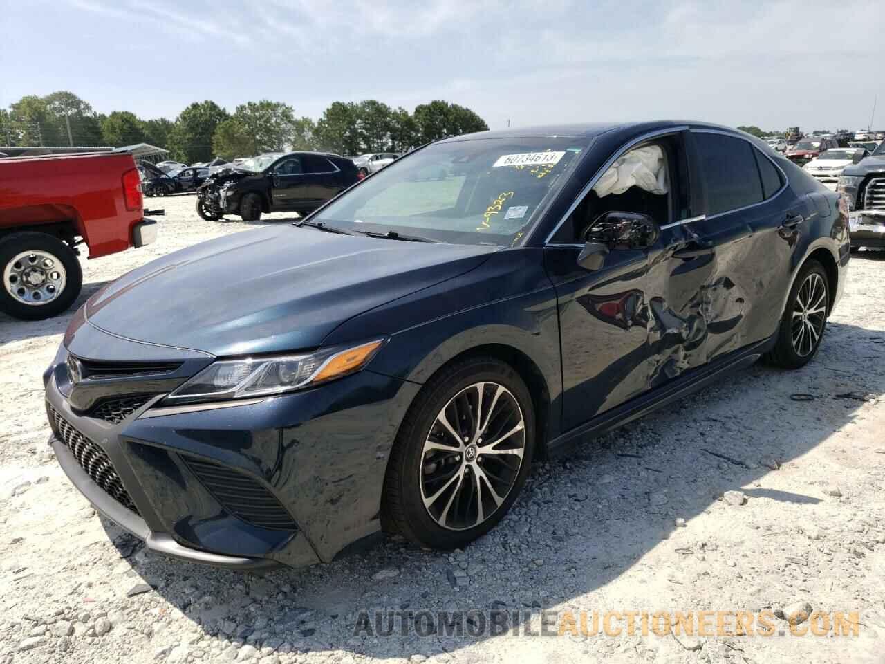 4T1B11HK6JU619323 TOYOTA CAMRY 2018