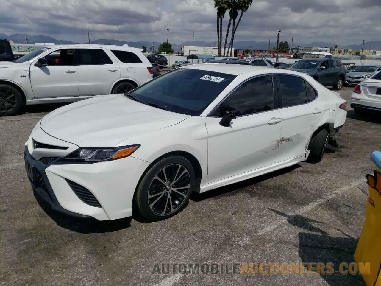 4T1B11HK6JU623534 TOYOTA CAMRY 2018