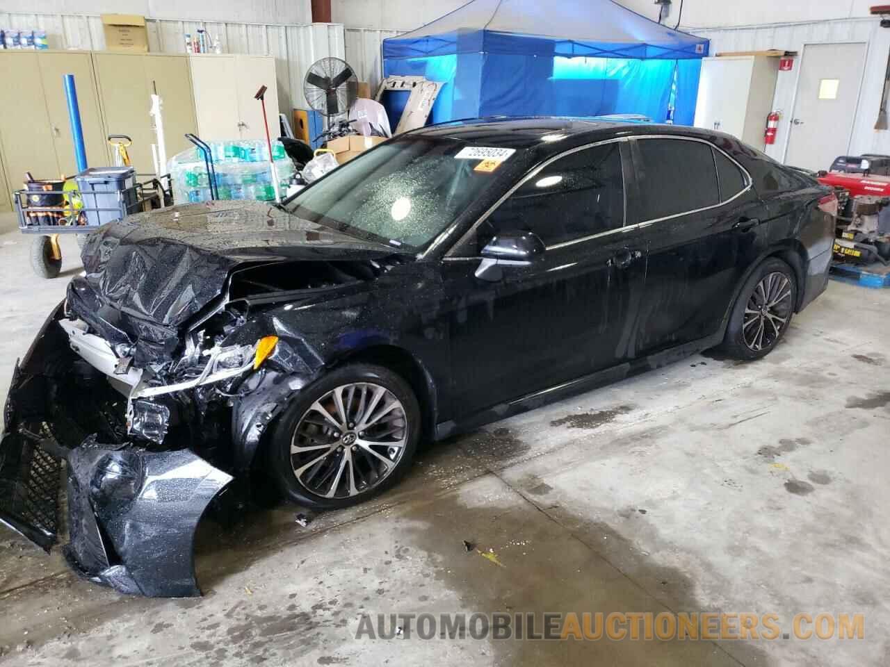 4T1B11HK6JU623839 TOYOTA CAMRY 2018