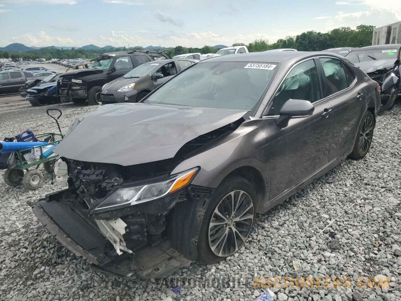 4T1B11HK6JU625087 TOYOTA CAMRY 2018