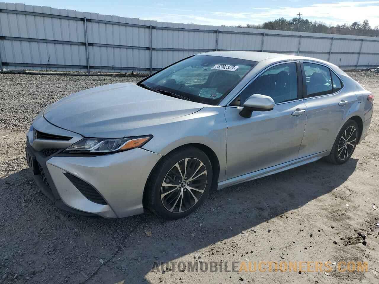 4T1B11HK6JU632119 TOYOTA CAMRY 2018