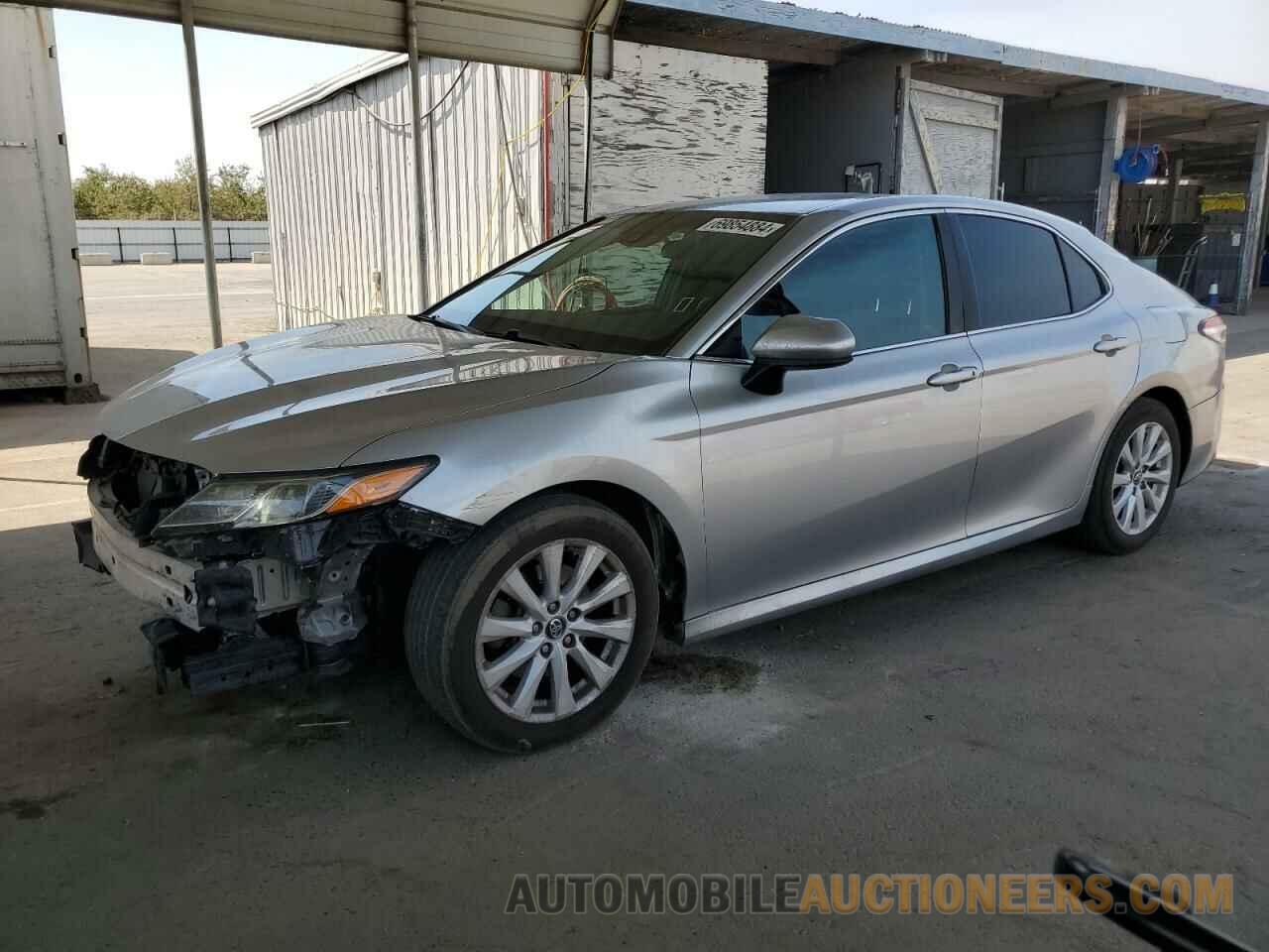 4T1B11HK6JU635375 TOYOTA CAMRY 2018