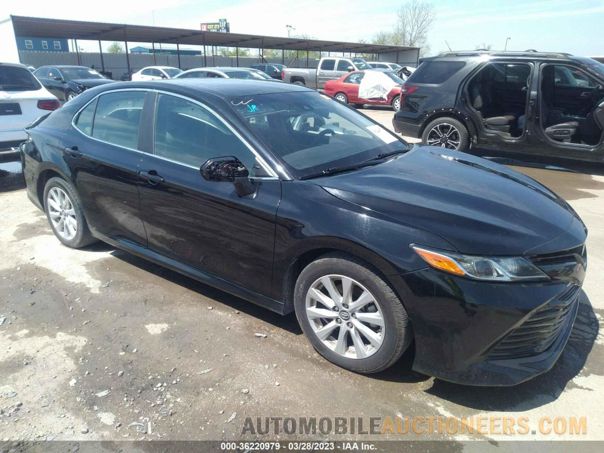 4T1B11HK6JU639538 TOYOTA CAMRY 2018