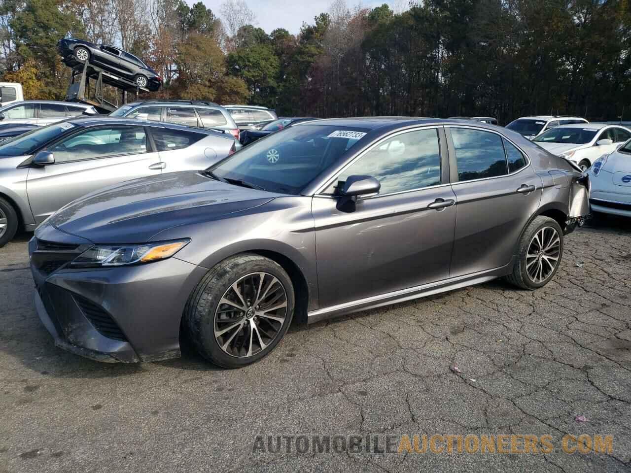 4T1B11HK6JU645422 TOYOTA CAMRY 2018