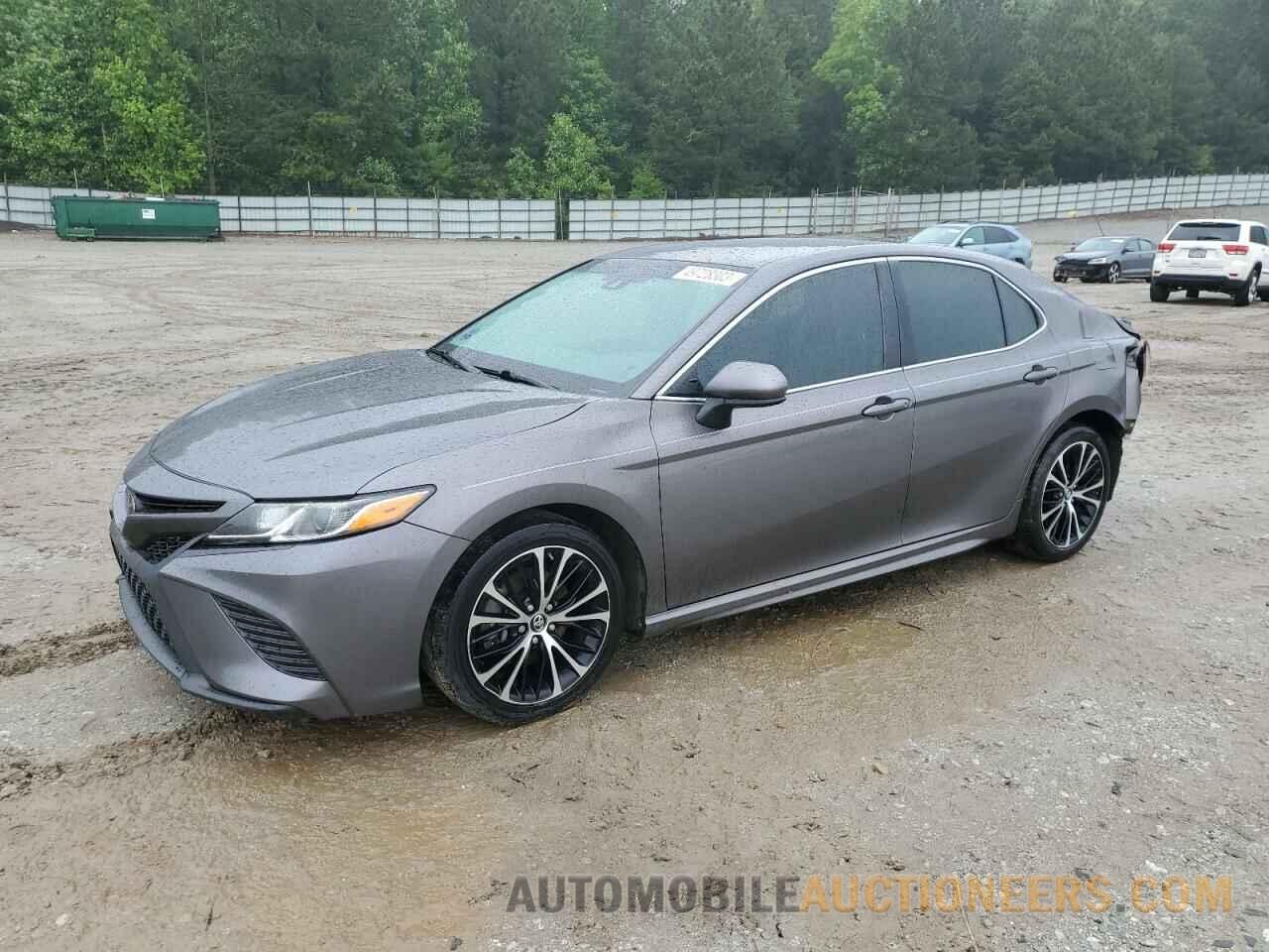 4T1B11HK6JU648496 TOYOTA CAMRY 2018