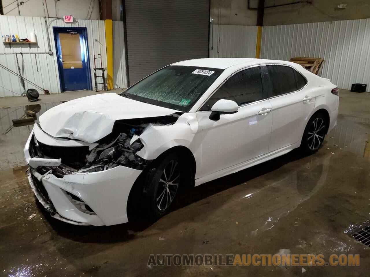 4T1B11HK6JU649969 TOYOTA CAMRY 2018