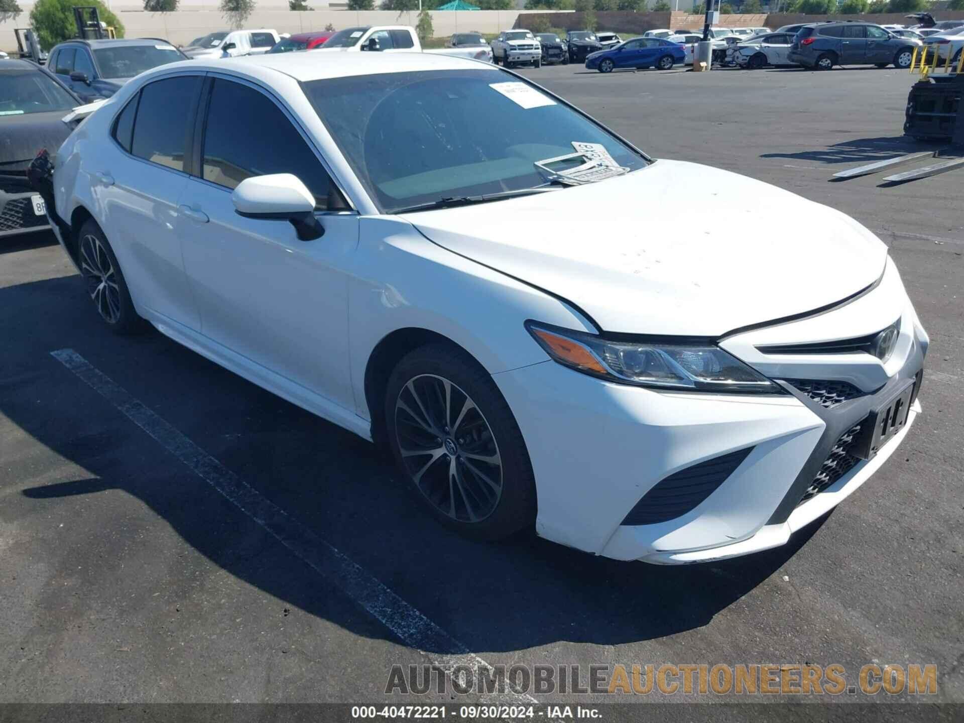 4T1B11HK6JU653813 TOYOTA CAMRY 2018