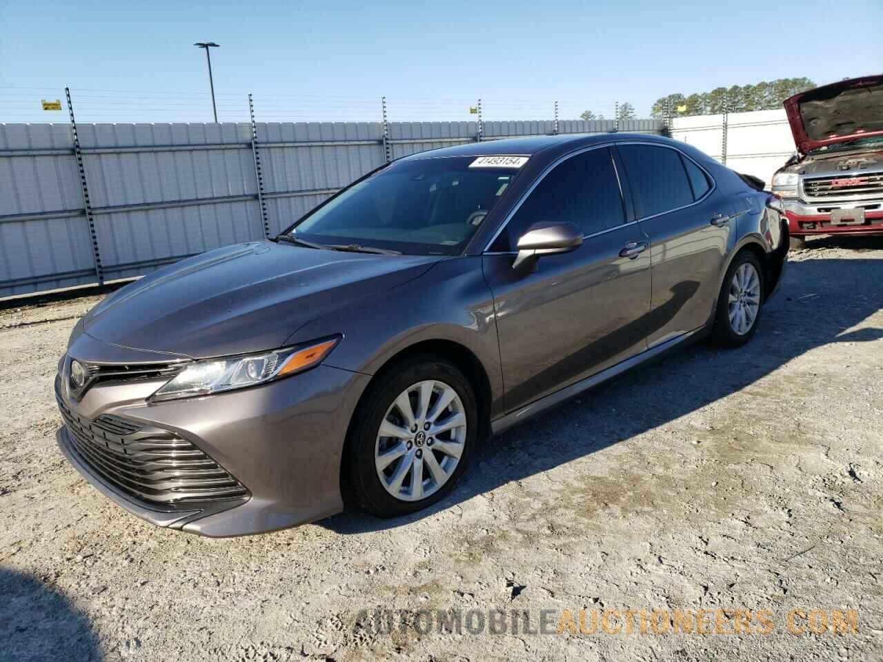 4T1B11HK6JU654573 TOYOTA CAMRY 2018