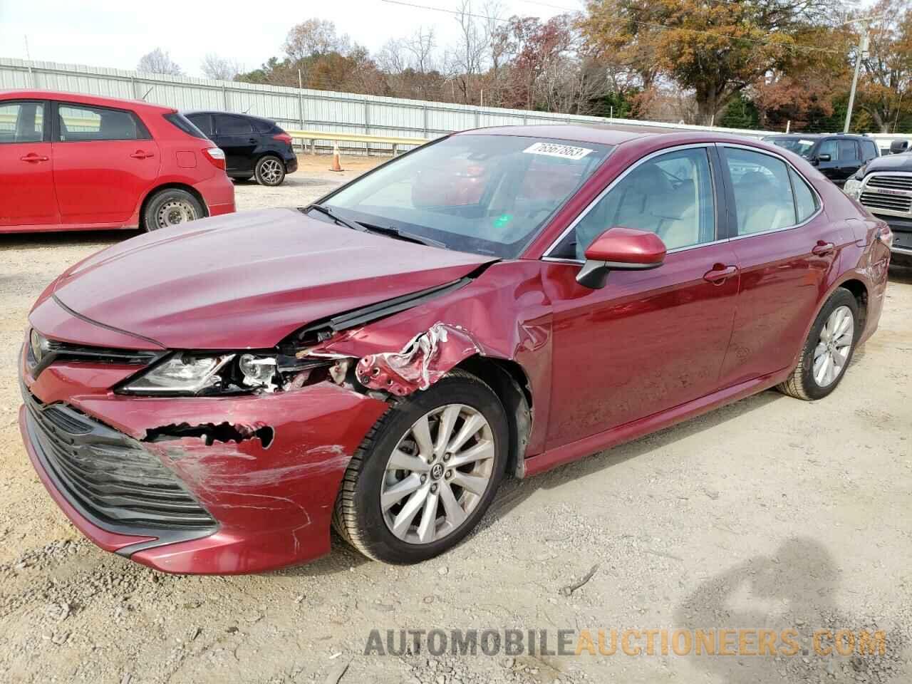 4T1B11HK6JU660745 TOYOTA CAMRY 2018