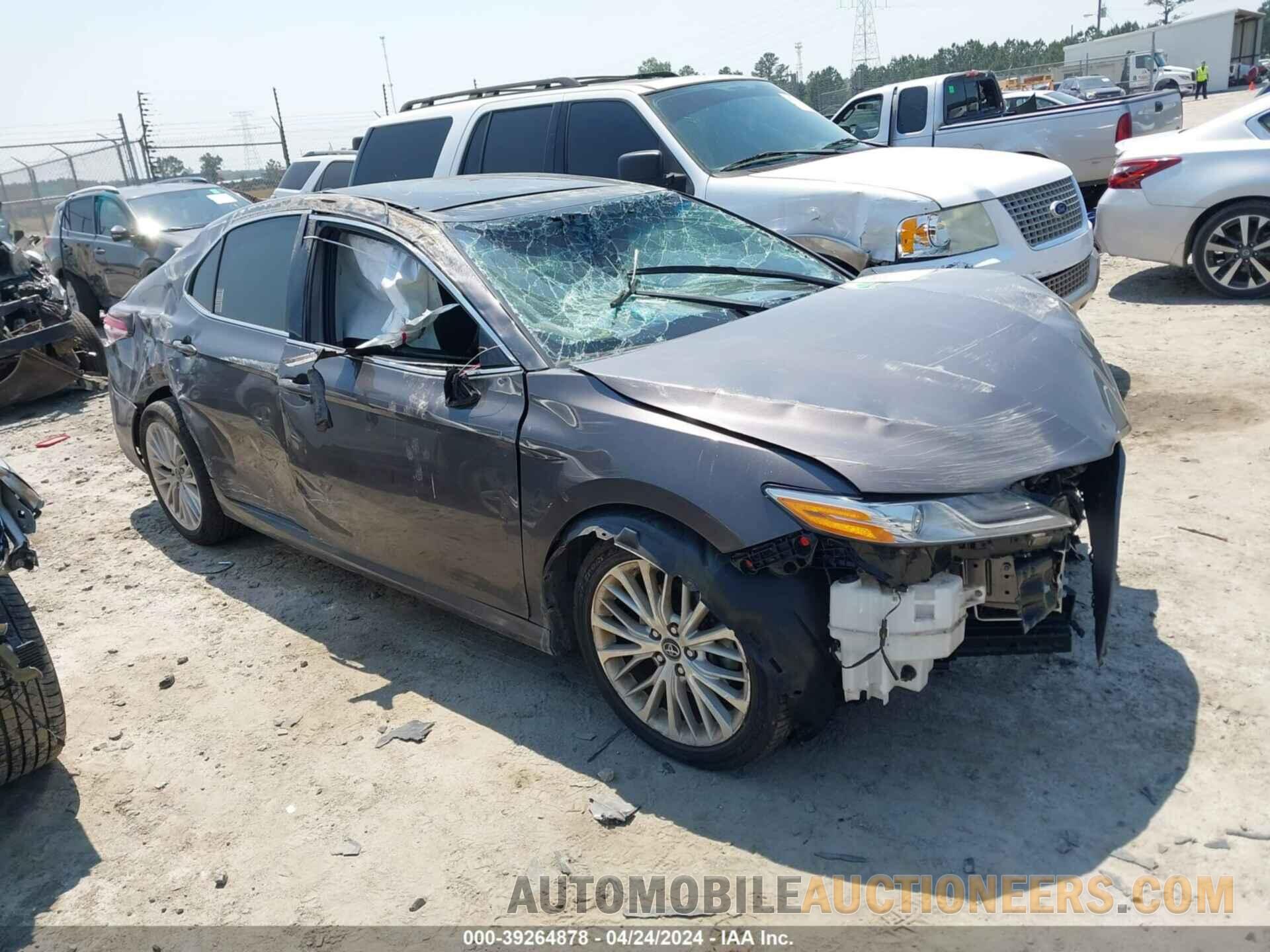 4T1B11HK6JU662446 TOYOTA CAMRY 2018