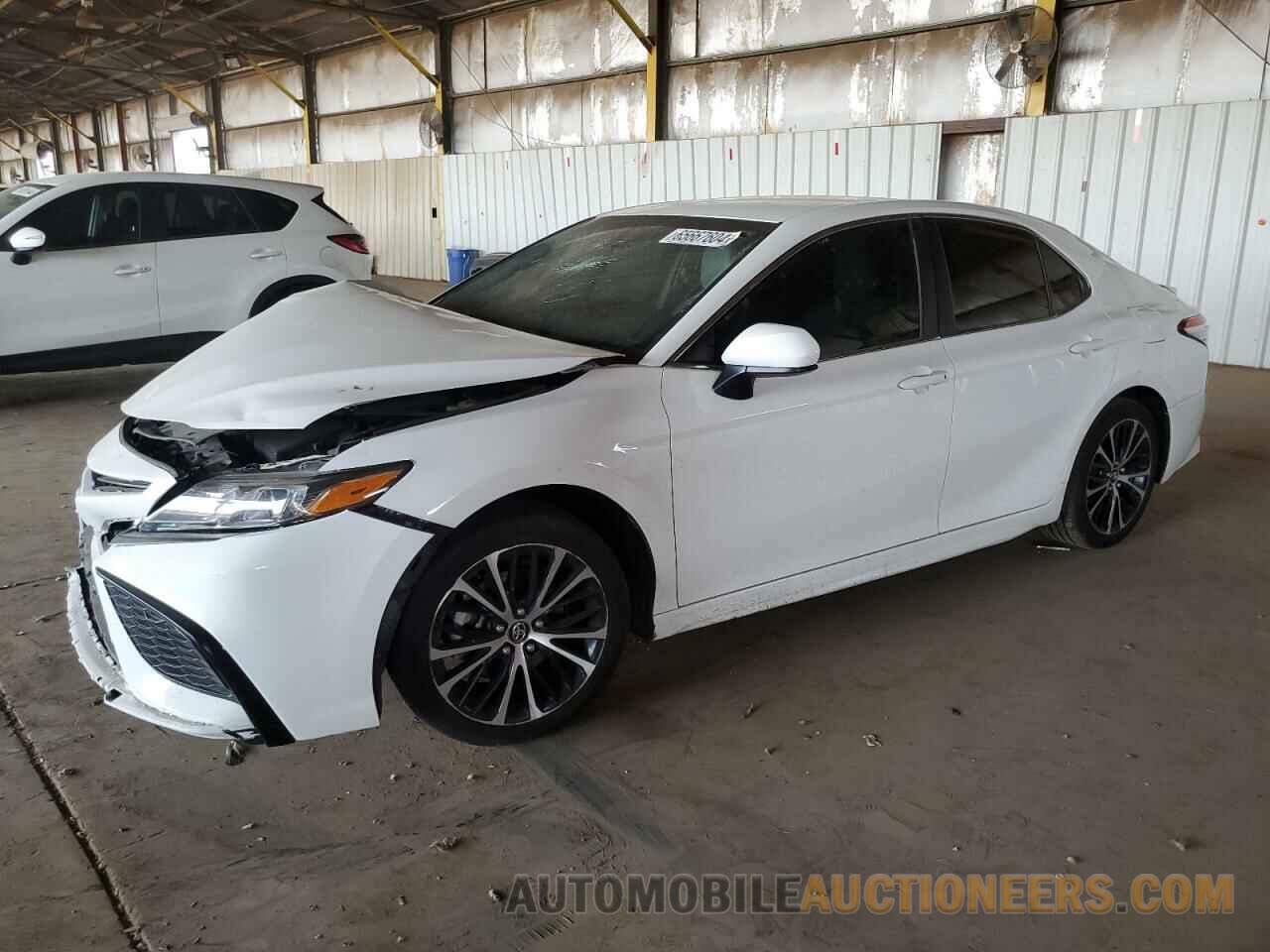 4T1B11HK6JU662723 TOYOTA CAMRY 2018