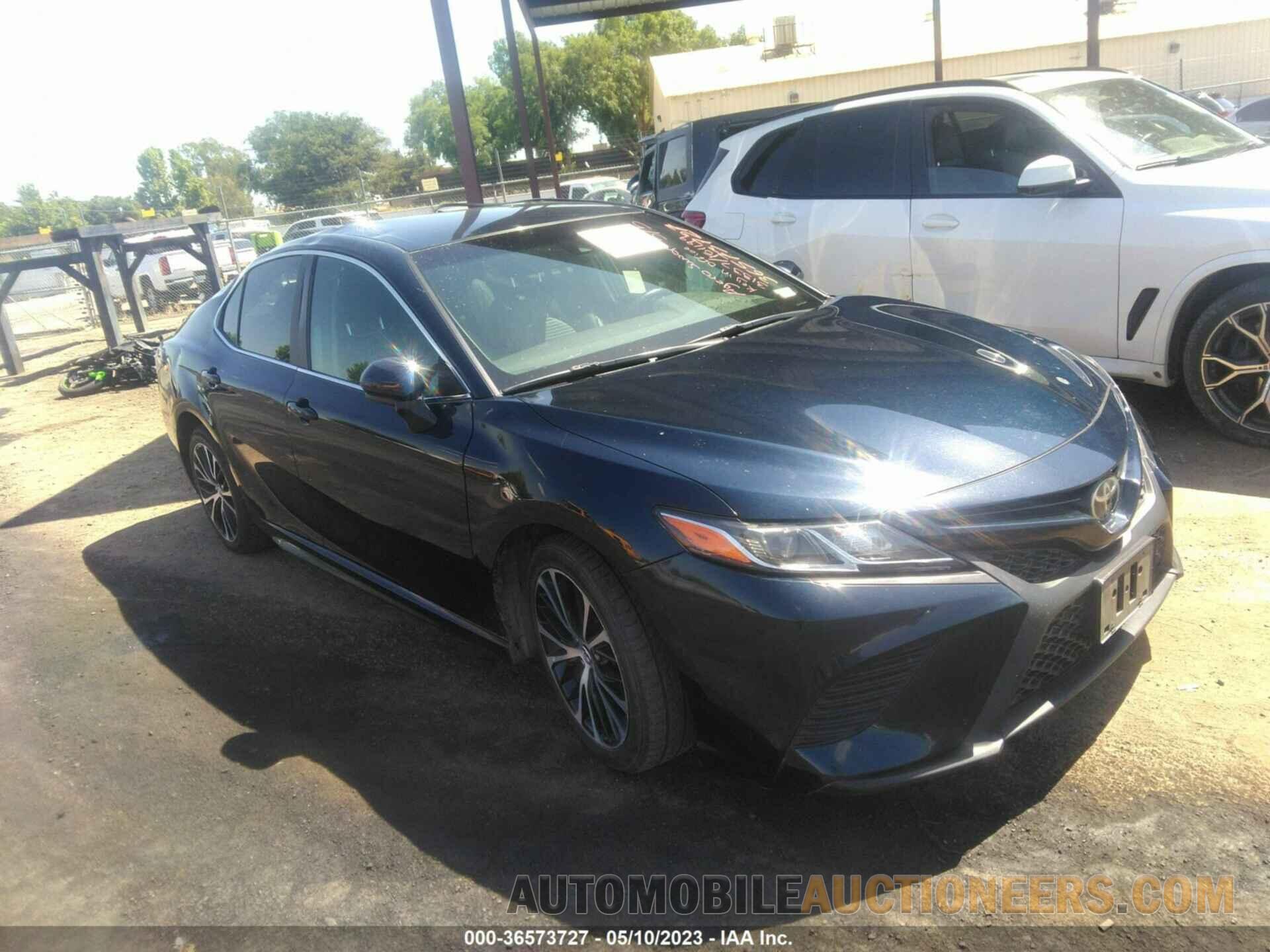 4T1B11HK6JU663757 TOYOTA CAMRY 2018