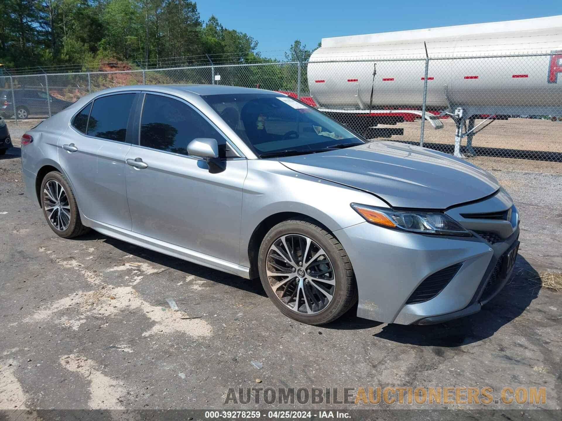 4T1B11HK6JU672197 TOYOTA CAMRY 2018