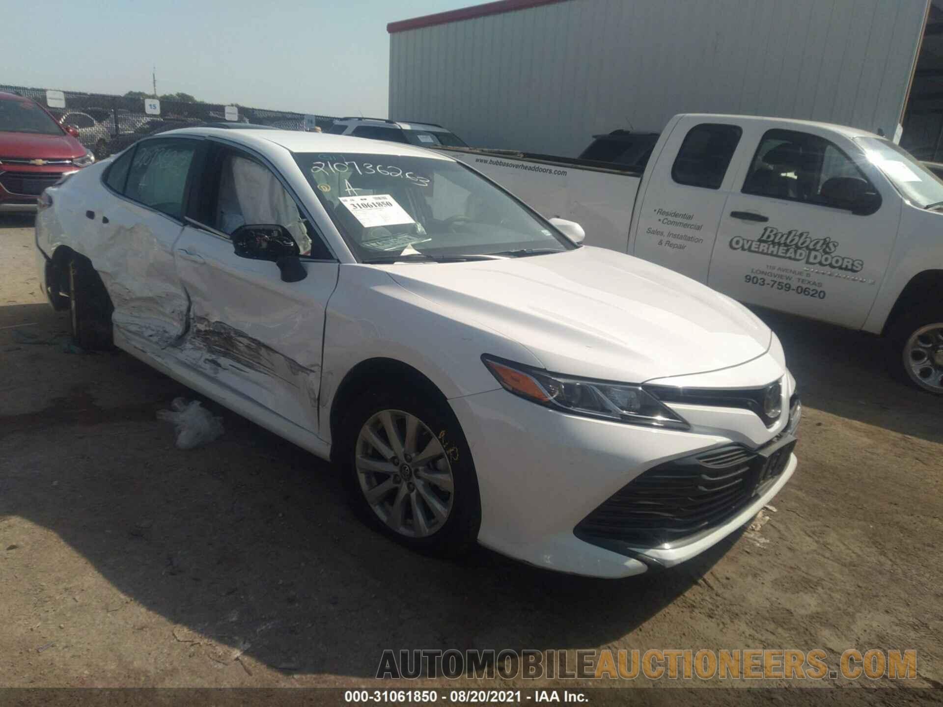 4T1B11HK6JU673396 TOYOTA CAMRY 2018