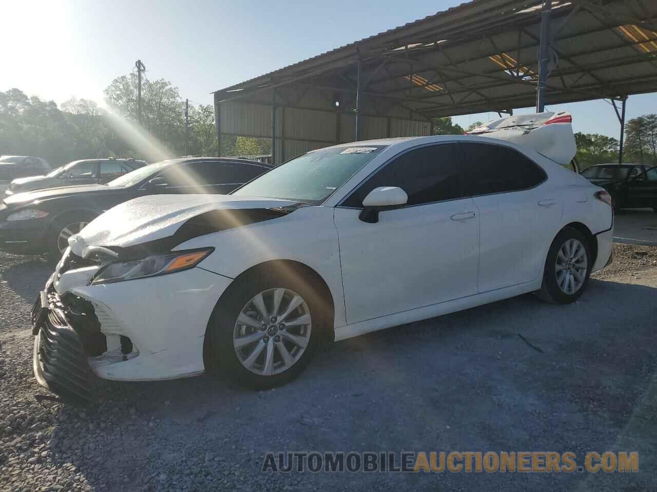 4T1B11HK6JU678503 TOYOTA CAMRY 2018