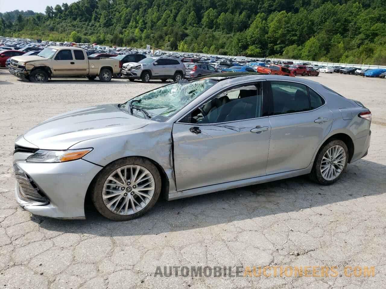 4T1B11HK6KU160960 TOYOTA CAMRY 2019