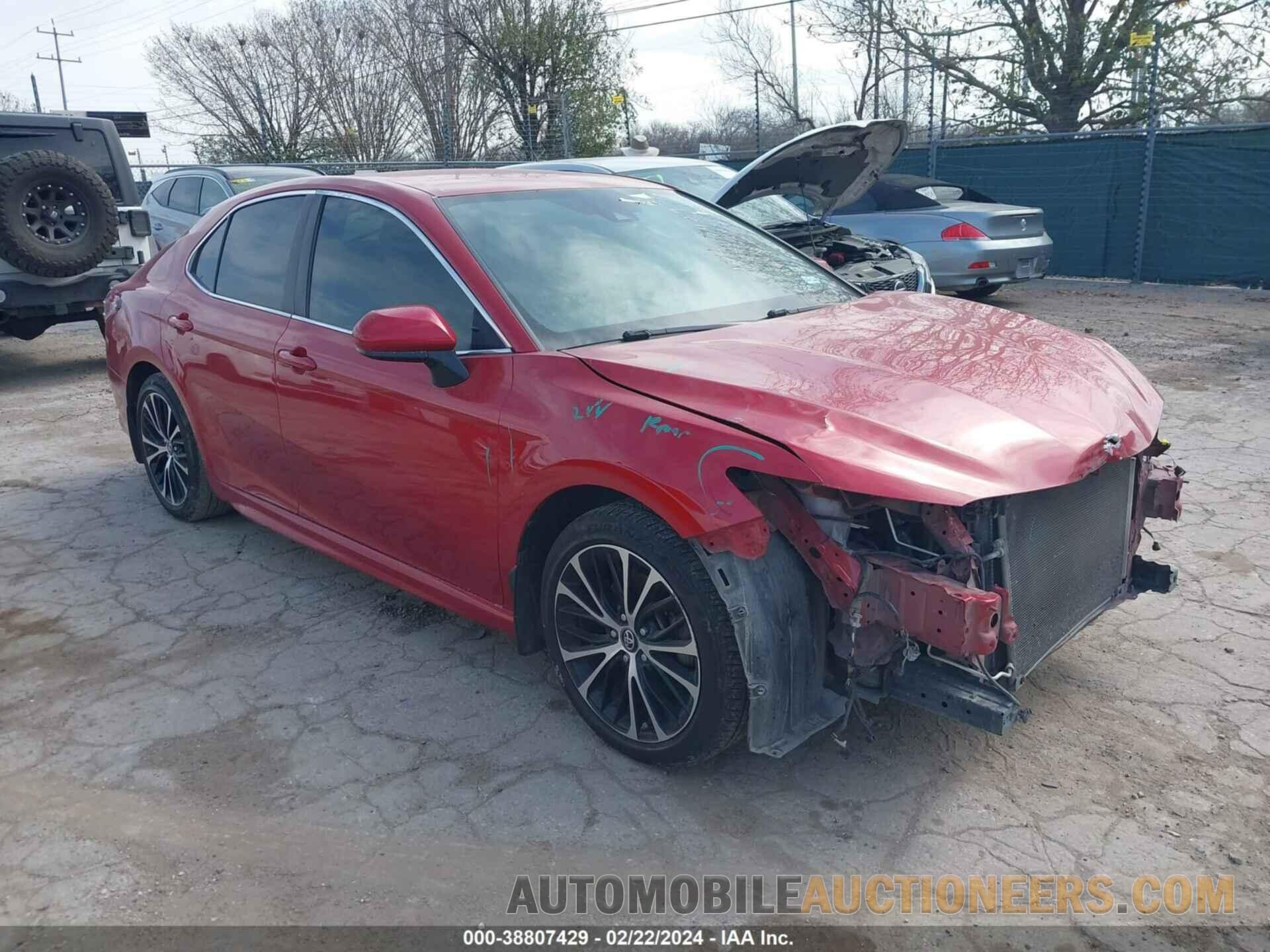 4T1B11HK6KU163826 TOYOTA CAMRY 2019