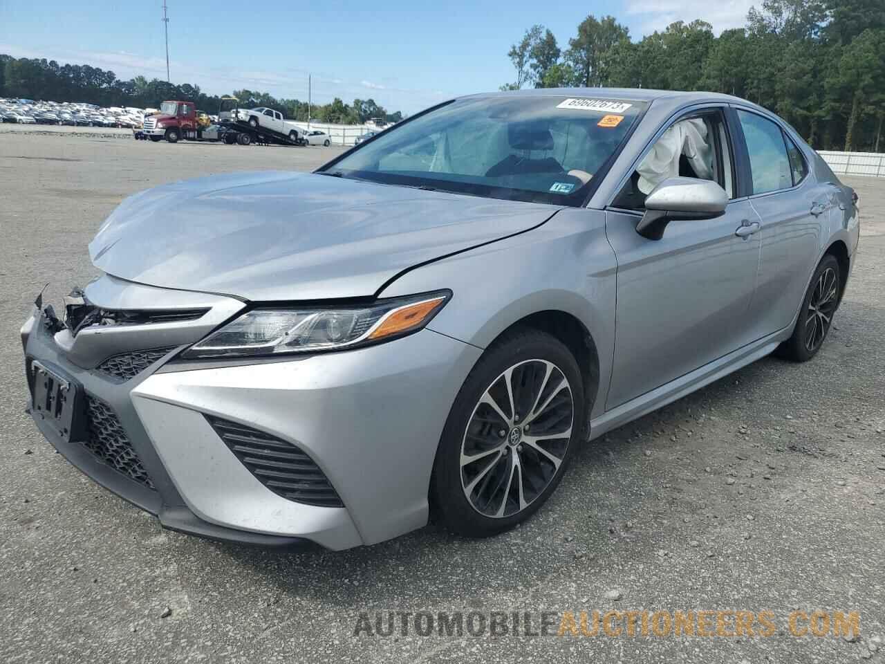 4T1B11HK6KU180111 TOYOTA CAMRY 2019