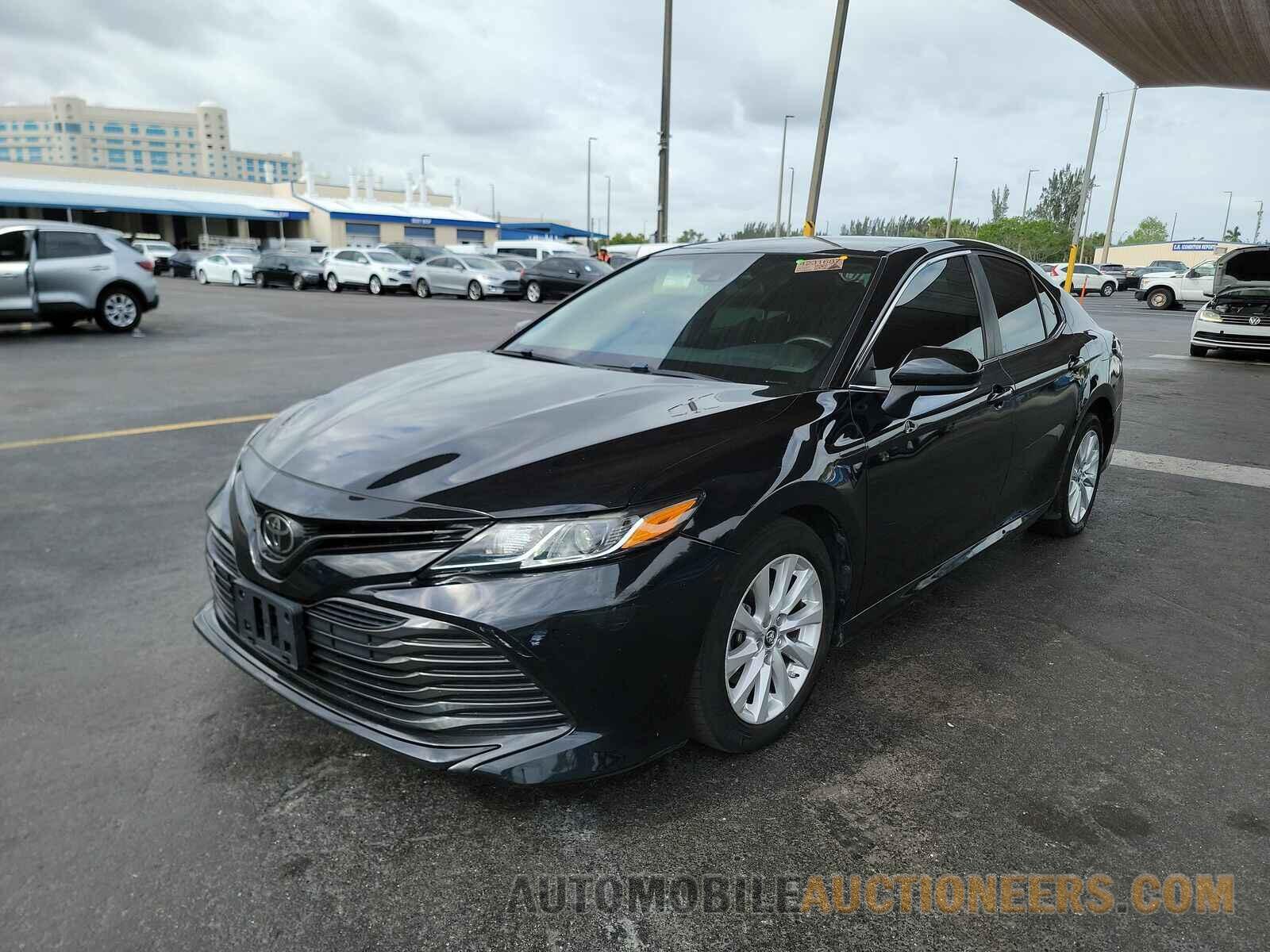 4T1B11HK6KU218064 Toyota Camry 2019