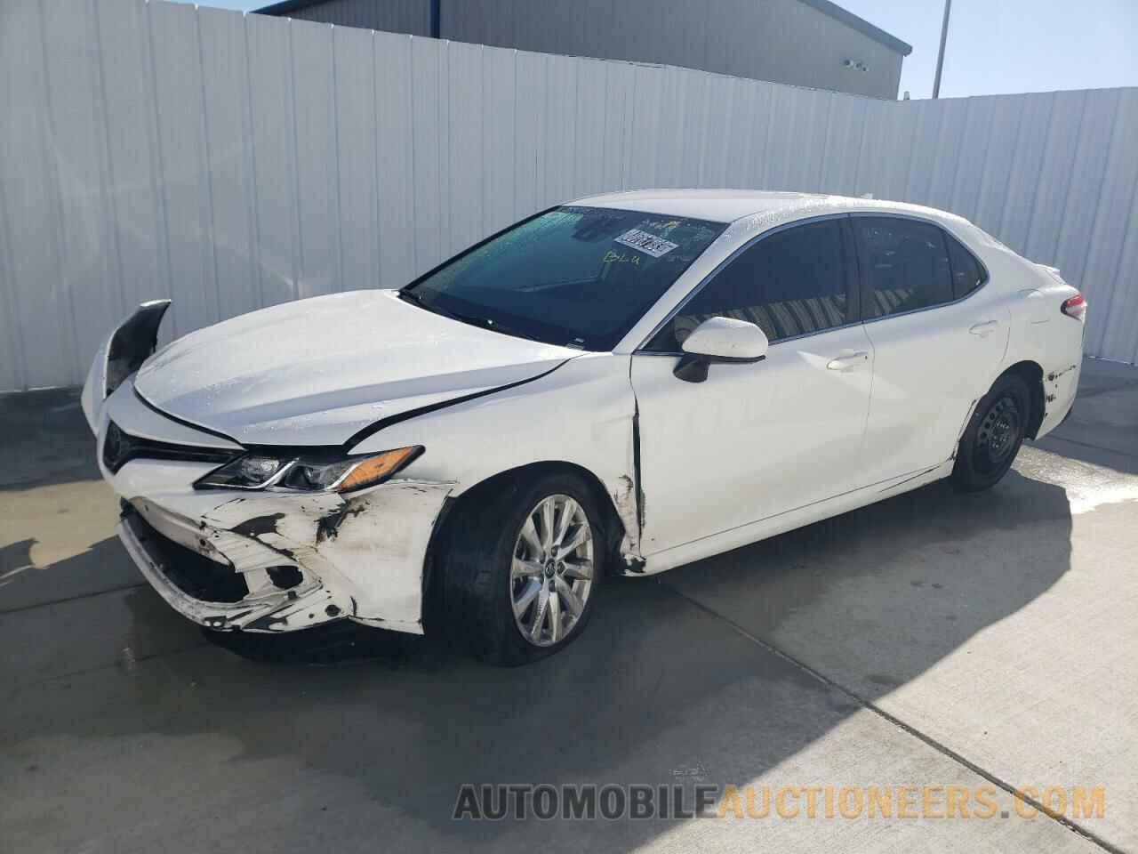 4T1B11HK6KU221000 TOYOTA CAMRY 2019