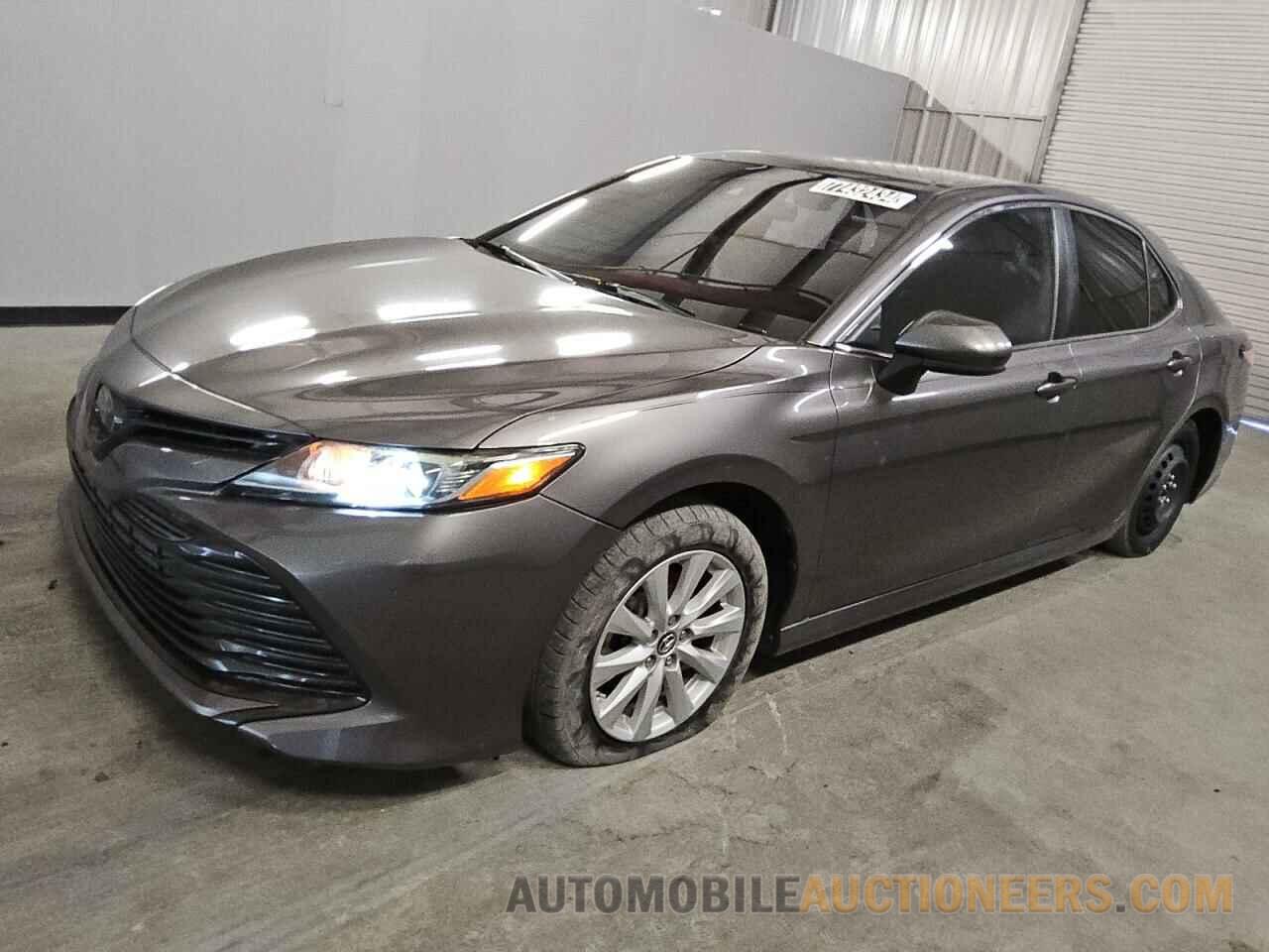 4T1B11HK6KU225239 TOYOTA CAMRY 2019