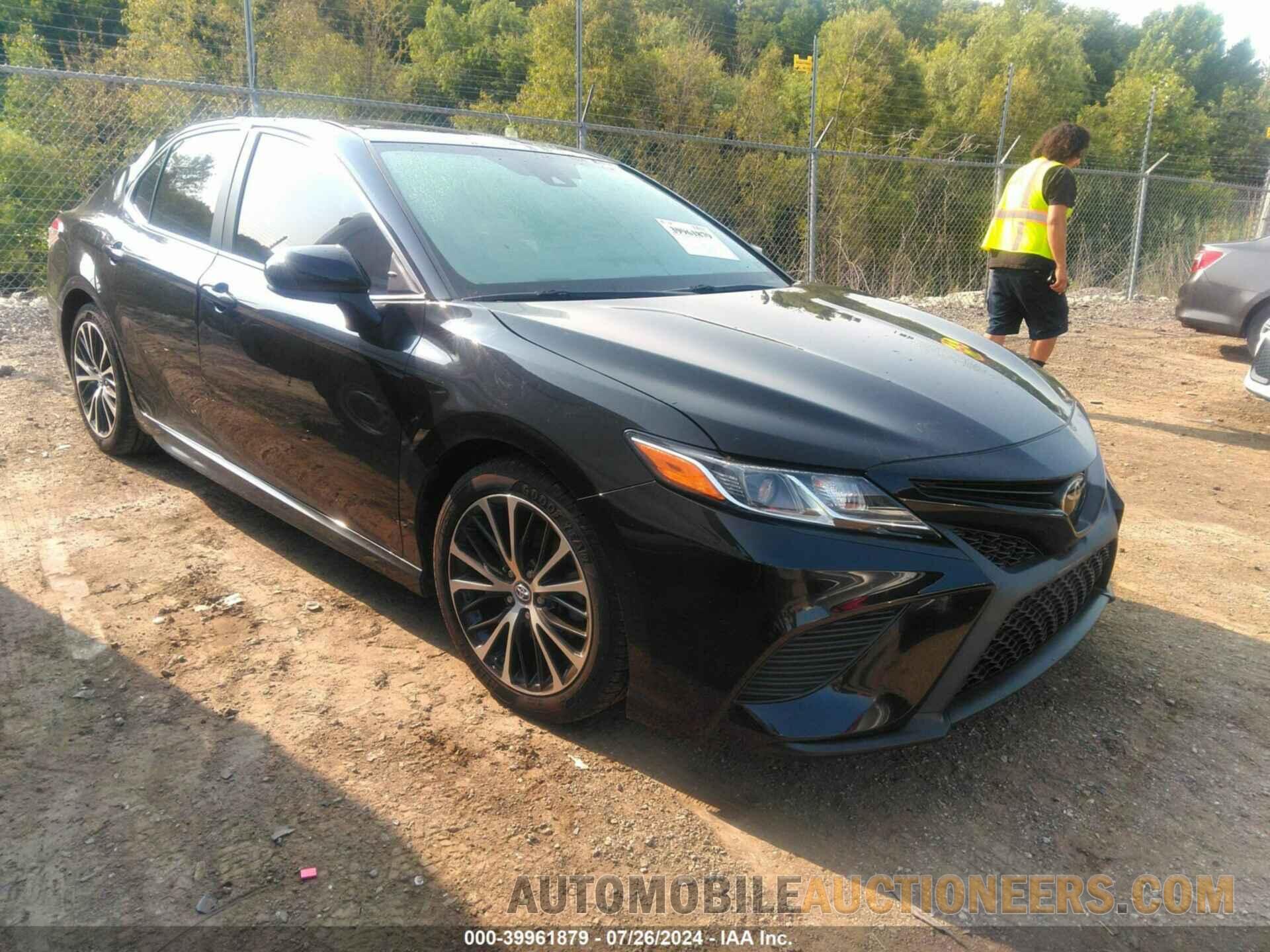 4T1B11HK6KU230117 TOYOTA CAMRY 2019