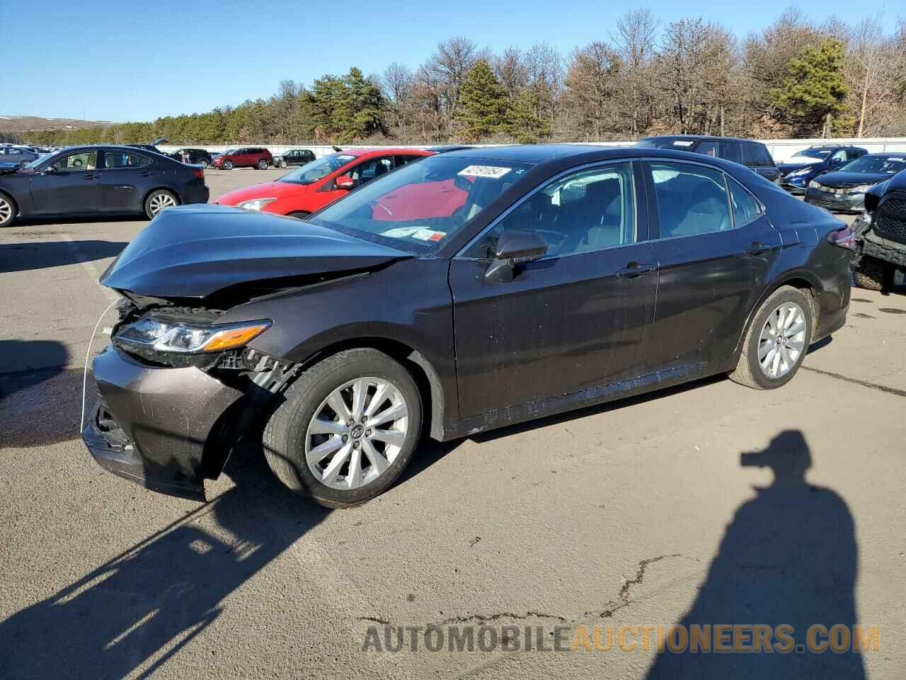 4T1B11HK6KU237942 TOYOTA CAMRY 2019