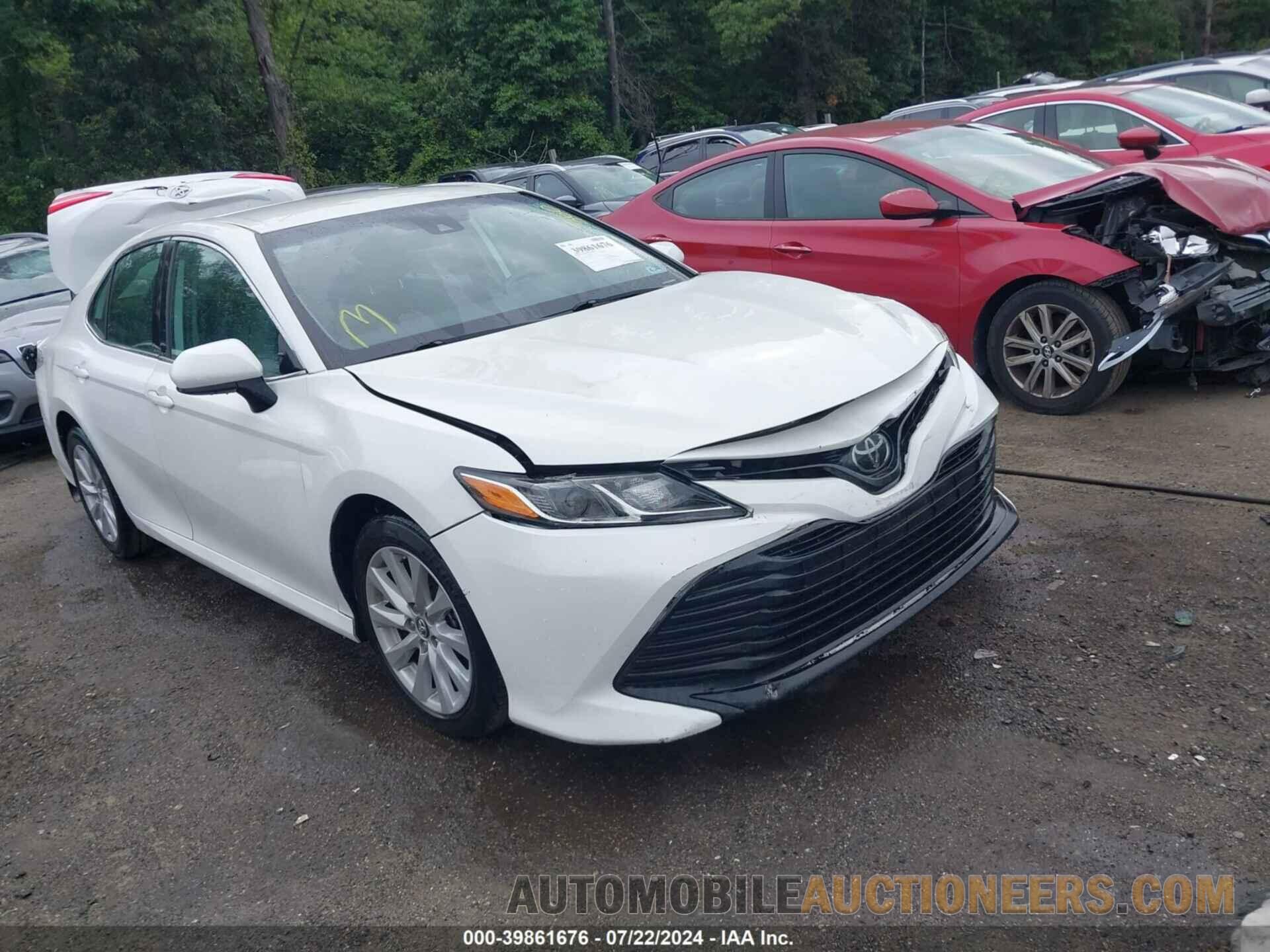 4T1B11HK6KU241621 TOYOTA CAMRY 2019