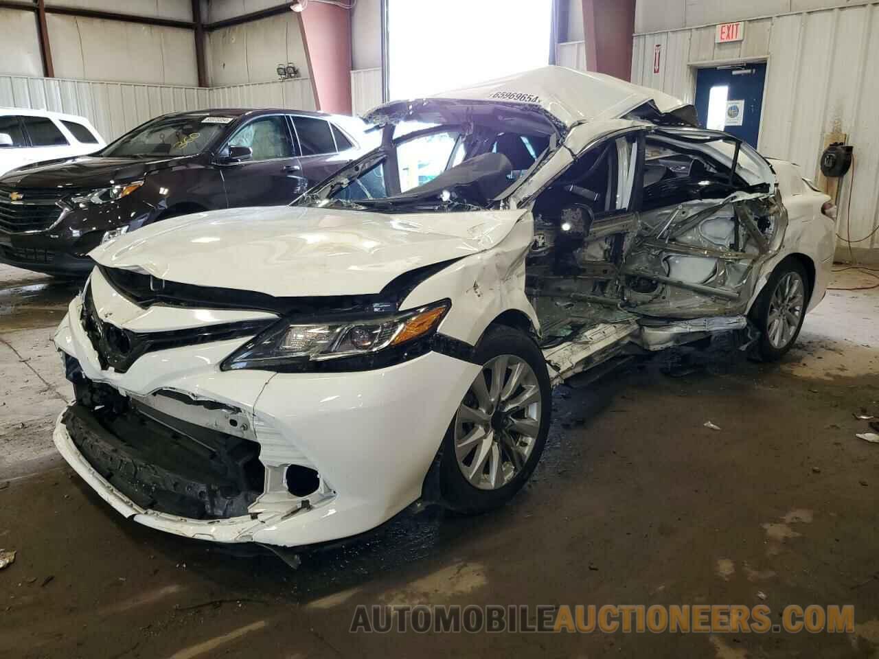 4T1B11HK6KU245586 TOYOTA CAMRY 2019