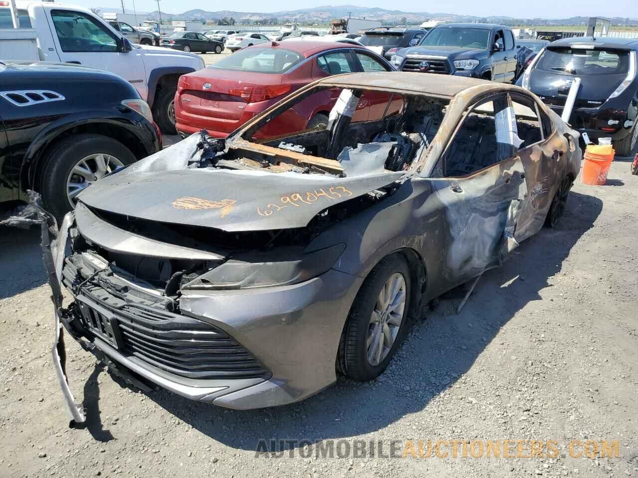 4T1B11HK6KU249556 TOYOTA CAMRY 2019