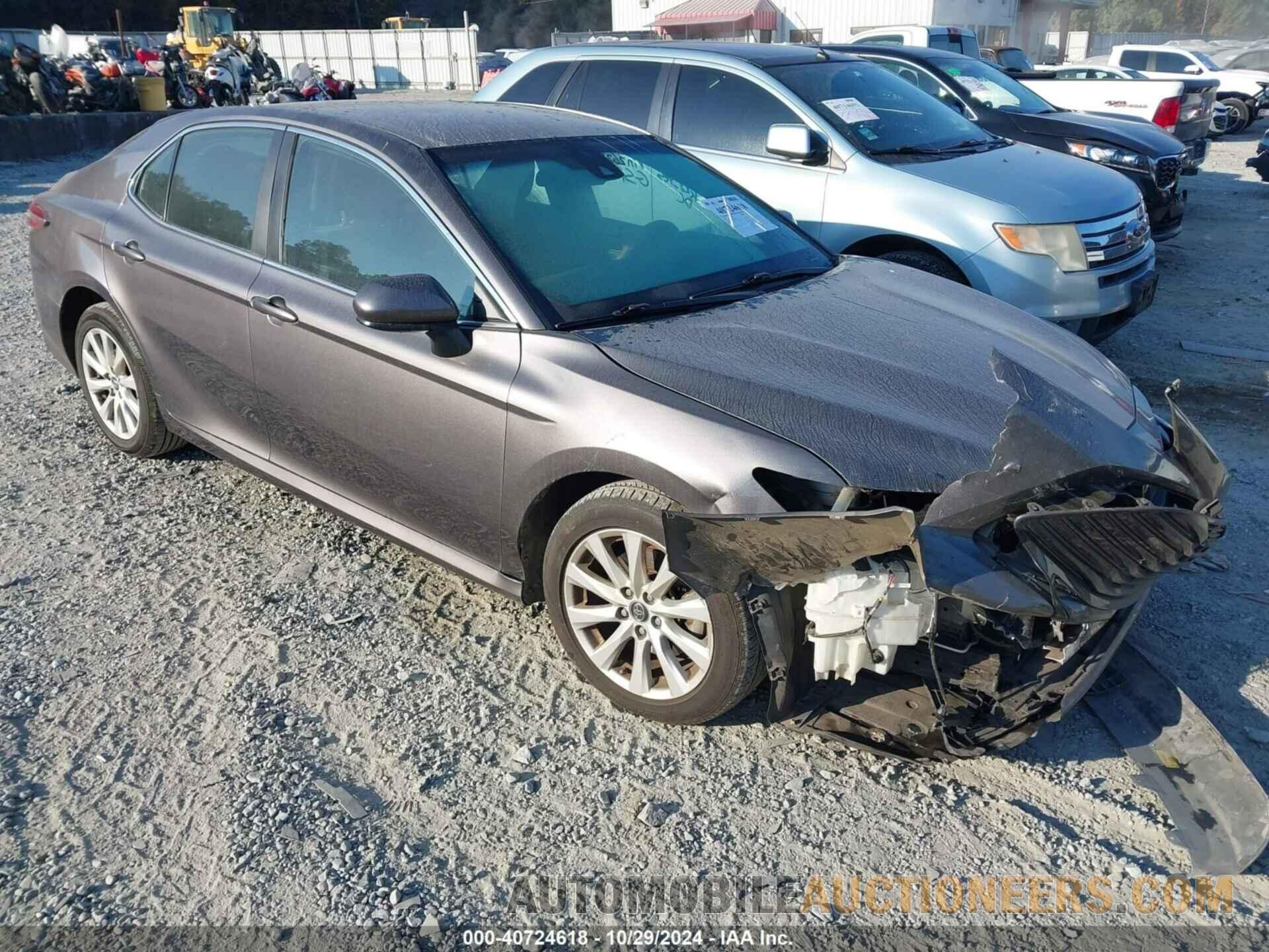 4T1B11HK6KU262176 TOYOTA CAMRY 2019